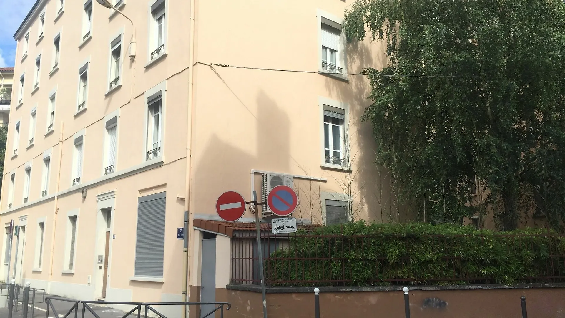 Le Lit Des Gones Apartment Lyon France